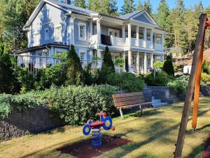 Κήπος έξω από το Villa Aurora, big House with warmed outside pool and jacuzzi