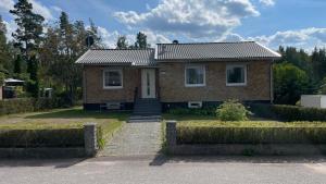 Το κτήριο όπου στεγάζεται  η βίλα