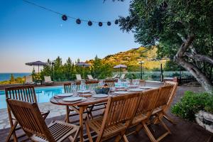 Imagine din galeria proprietății Orizon Sea View Villa A Luxurious Escape with Breathtaking Views in Argassi Zakynthos în Zakynthos