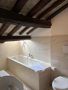 Foto dalla galleria di Ah Suite Trevi a Roma