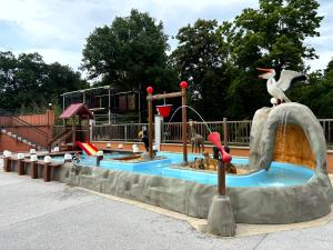 Photo de la galerie de l'établissement Camping Domaine de Senaud, à Albon