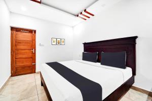 Fotografie z fotogalerie ubytování Super Hotel O Ernakulam Near North Railway Station v destinaci Ernakulam
