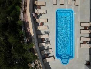 Bazén v ubytování Lotus Rise Hotel - Adults Only nebo v jeho okolí