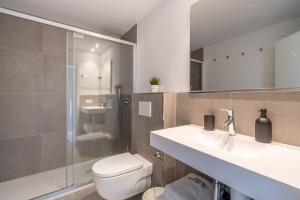 Ένα μπάνιο στο Ponent Cala Ratjada Apartments E +100 φωτογραφίες