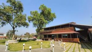 Um jardim no exterior de Magnolia Fields