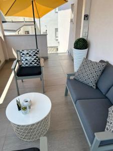 Posezení v ubytování Lumani Apartment Zagreb with FREE Parking