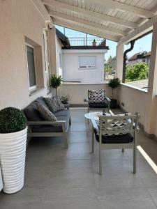 Posezení v ubytování Lumani Apartment Zagreb with FREE Parking