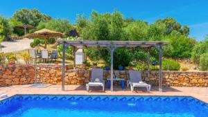 The swimming pool at or close to Casa La Buhardilla del Gastor by Ruralidays