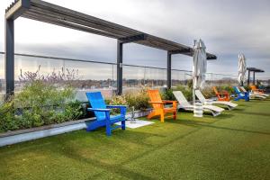 Giardino di Modern Apt with Indoor Pool