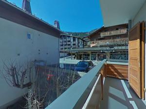 Bygningen som lejligheden ligger i + 6 billeder