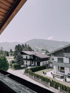 Nespecifikovaný výhled na hory nebo výhled na hory při pohledu z apartmánu