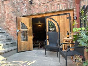 Gambar di galeri bagi Wine Cellar Hostel di Tbilisi City