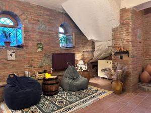Gambar di galeri bagi Wine Cellar Hostel di Tbilisi City
