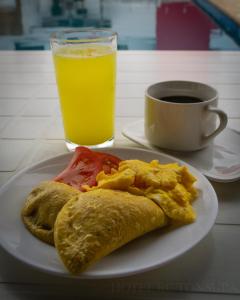 Makanan di atau berdekatan hotel
