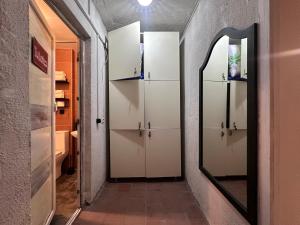 Gambar di galeri bagi Wine Cellar Hostel di Tbilisi City
