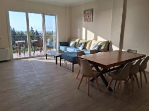 Χώρος καθιστικού στο Villa Elia Acharavi