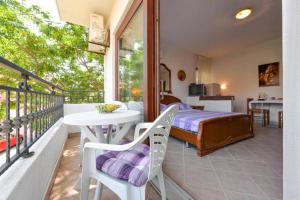 Balkón nebo terasa v ubytování Rooms & Apartments Hegic