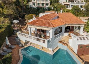 Πισίνα στο ή κοντά στο Villa Luciana - Radiante casa vecina del mar +31 φωτογραφίες