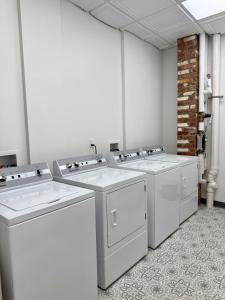 Φωτογραφία από το άλμπουμ του Restful Remedy in Downtown & Historic Pilot Mountain Apartment σε Pilot Mountain