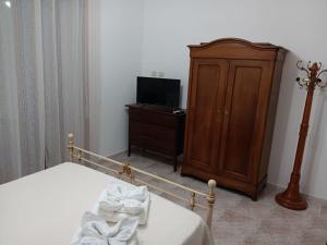 Μια τηλεόραση ή/και κέντρο ψυχαγωγίας στο nonnogennaro