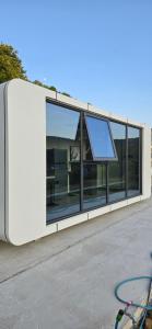 Afbeelding uit fotogalerij van APPLE Cabin with Jacuzzi - Sauna in Drenova Glavica