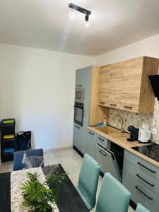 Kuchyň nebo kuchyňský kout v ubytování Apartment Josip