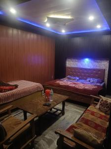 Istumisnurk majutusasutuses Raj guest house +2 fotot