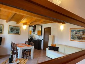 Photo de la galerie de l'établissement Casa Charlie, à Maccagno Superiore