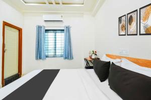 Gallery image of Townhouse Oak Kokapet Near GAR in Hyderabad