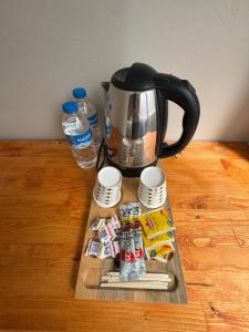 Coffee and tea making facilities at THE LİMA SUİTES KADIKÖY
