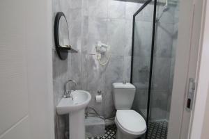 A bathroom at THE LİMA SUİTES KADIKÖY