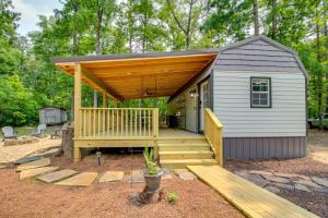 En have udenfor Private Deck and Hot Tub Gem Near Guntersville Lake