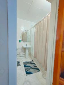 Et badeværelse på Гостиница Зеленая