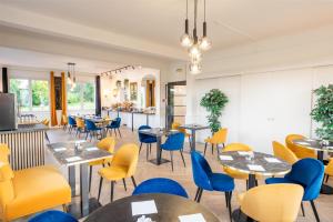 Posezení v ubytování Sure Hotel by Best Western Port Jérome - Le Havre