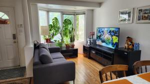 TV/trung tâm giải trí tại Scarborough Townhouse