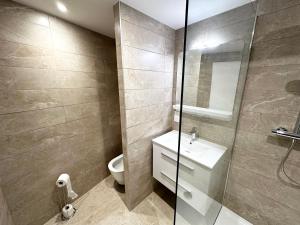 Ένα μπάνιο στο Place SAINT PAUL triplex 19m2