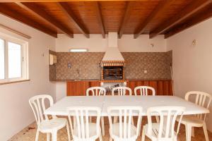 Afbeelding uit fotogalerij van Western Mos Guesthouse in Lagos