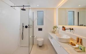Koupelna v ubytování WellClub - Family Wellness & Seaview Suites