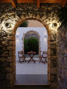 Gallery image of Secret Garden in Lefkogeia