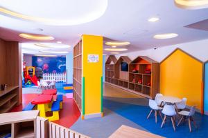 Dětský klub v ubytování Ondas Praia Resort by WAM Experience