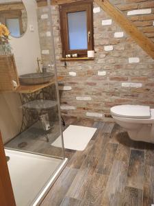 Et badeværelse på Alte Lagerhaus + 17 billeder