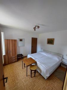 Postel nebo postele na pokoji v ubytování Apartmaji Vrabec