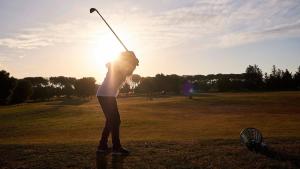 Instalaciones para jugar al golf en el hotel o alrededores