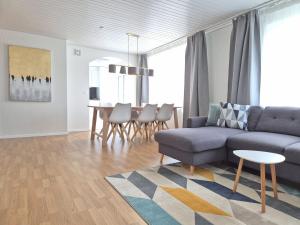 Posezení v ubytování Apartment for 7, close to Zurich and Luzern, free private parking