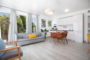 Kuchyň nebo kuchyňský kout v ubytování Boutique Apartments SoBe