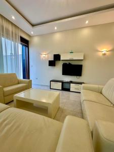 Televisyen dan/atau pusat hiburan di Shine residence