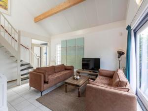 Χώρος καθιστικού στο Charming villa near sandy beach