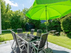 Zahrada ubytování Holiday Home in Groote Keeten near Beach