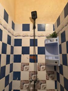 Ένα μπάνιο στο Appartement calme et charmant dans la vieille médina