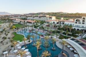 Bazén v ubytování Secrets Puerto Los Cabos Golf & Spa18+ nebo v jeho okolí